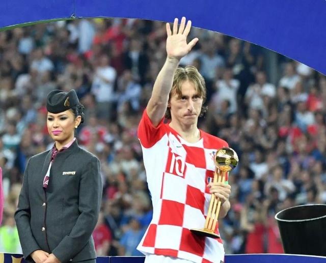 德隆：詹姆斯对东契奇无感，而且他不太愿意留在湖人