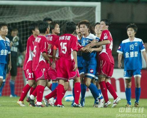 TA：利马的恢复过程十分艰难，但阿莫林一直默默给他支持