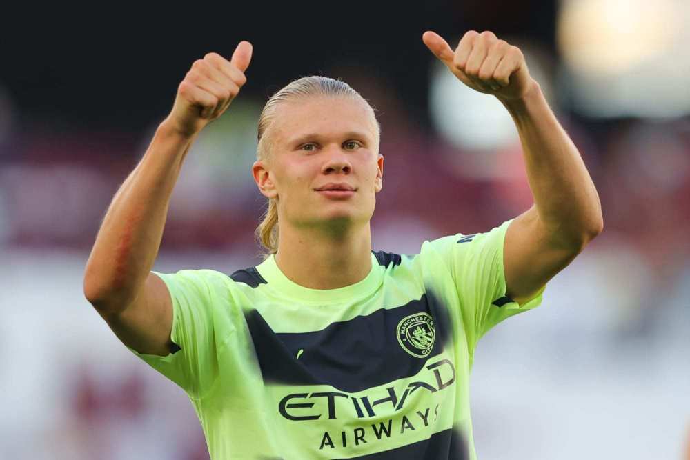 马克西半场15分，恩比德11中1，76人手握7分领先