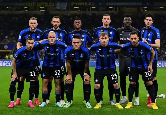 半场战报：阿联酋1-1伊拉克，卢安齐尼奥，阿里-哈马迪破门