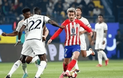 踢球者：拜仁将加速于帕续约谈判，目前的问题是新合同的条款